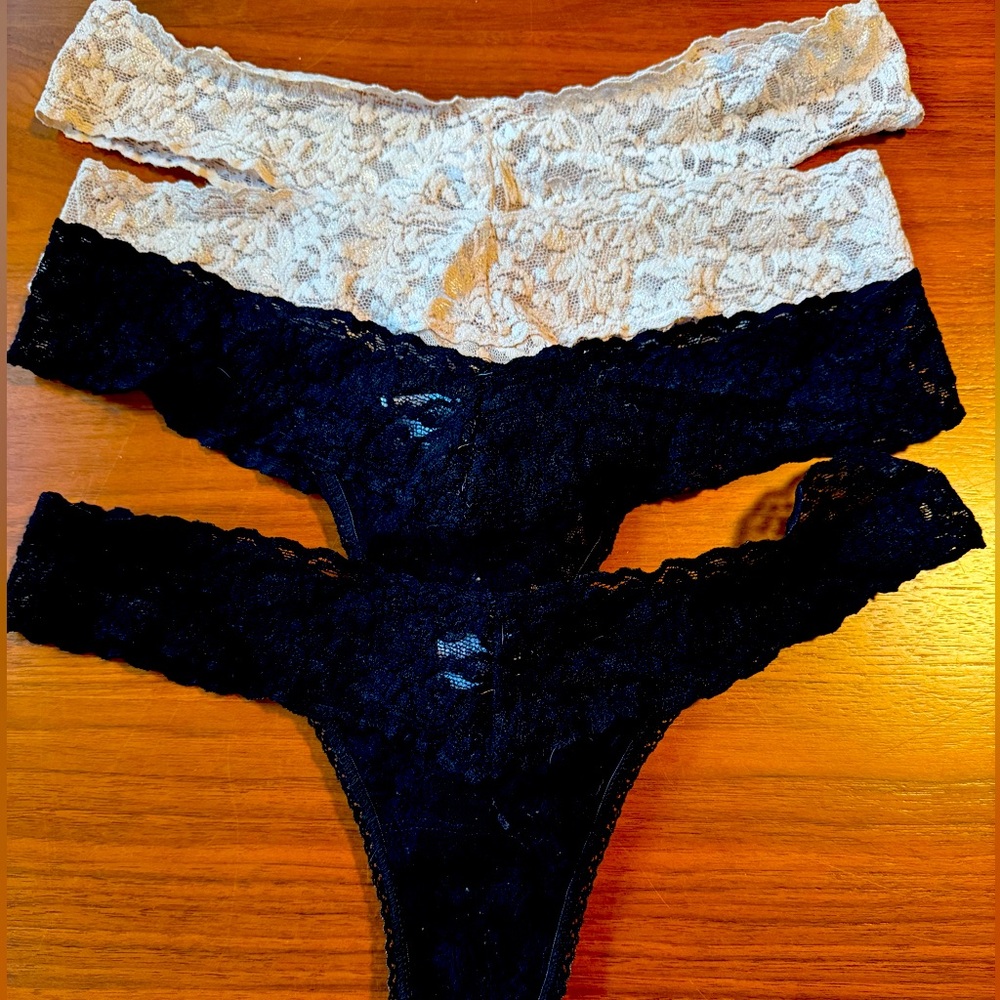 Hanky Panky Low Rise Thongs - bundle of 4